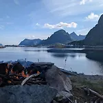 Wharf In Sorvagen - Lofoten Сasa de vacaciones