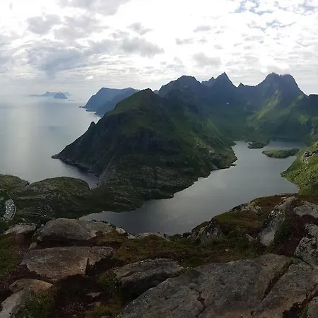 Wharf In Sorvagen - Lofoten Hébergement de vacances Moskenes