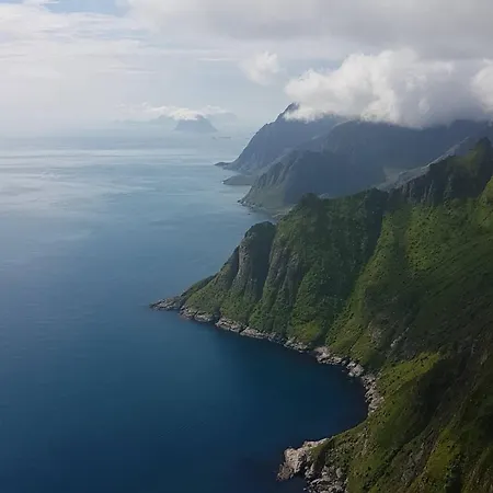 Wharf In Sorvagen - Lofoten モスケネス