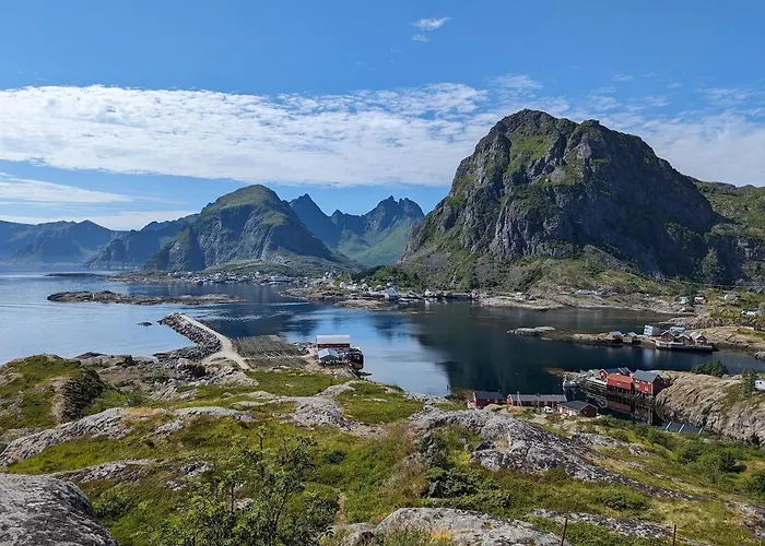 Wharf In Sorvagen - Lofoten Tatil Evi