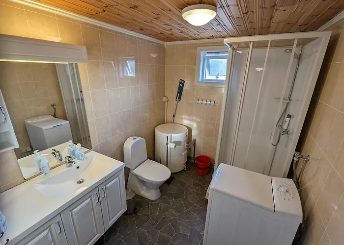 Wharf In Sorvagen - Lofoten Tatil Evi